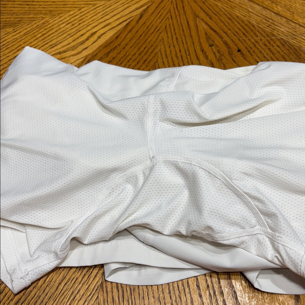 Fabletics Fundamental Active Shorts - image 7